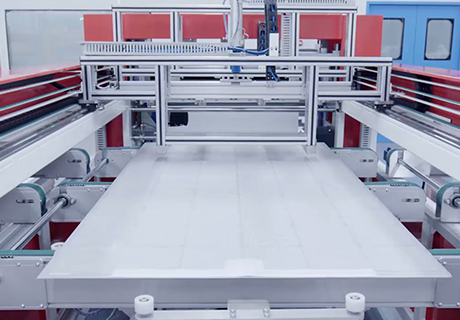Automatic cutting and laying